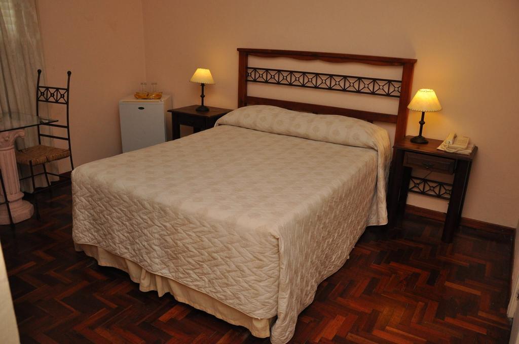 Hotel Bulevar Paysandú Δωμάτιο φωτογραφία